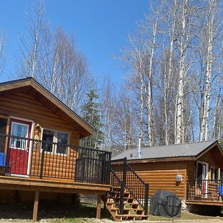 Rocky Mountain Cabins And Home Golden Esterno foto