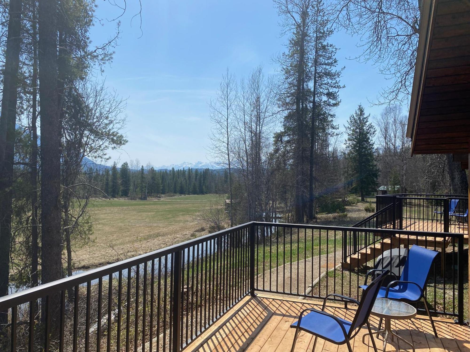 Rocky Mountain Cabins And Home Golden Esterno foto